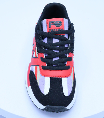 Sneaker shoes of cool classic sporty style, Air mesh lining and cushioned insole