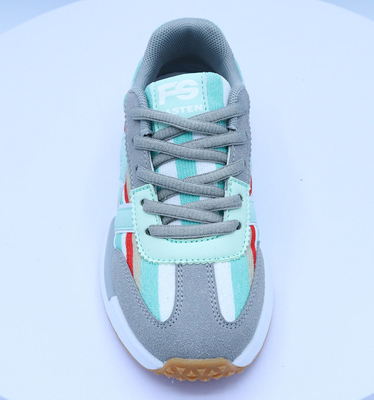 Sneaker shoes of cool classic sporty style, Air mesh lining and cushioned insole