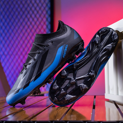 Low-Top Soccer Shoes For Students With Long And Short Studs sole design Artificial Turf Competition Training Cleats