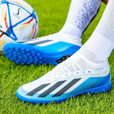 Low-Top Soccer Shoes For Students With Long And Short Studs sole design Artificial Turf Competition Training Cleats