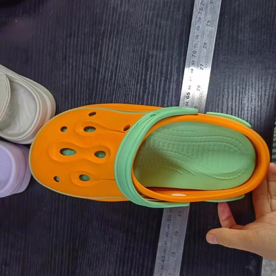 Custom EVA Slippers with pumkim color