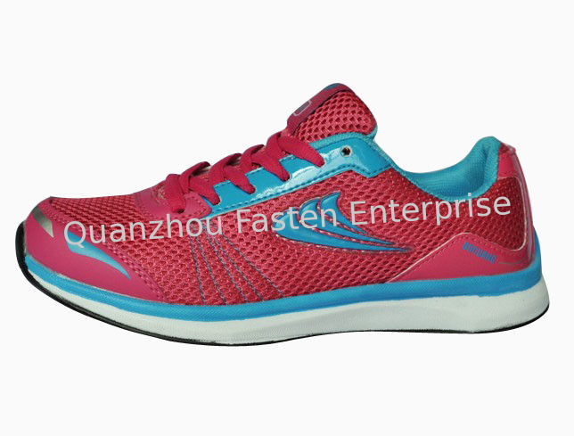Fresh design sports shoes of women